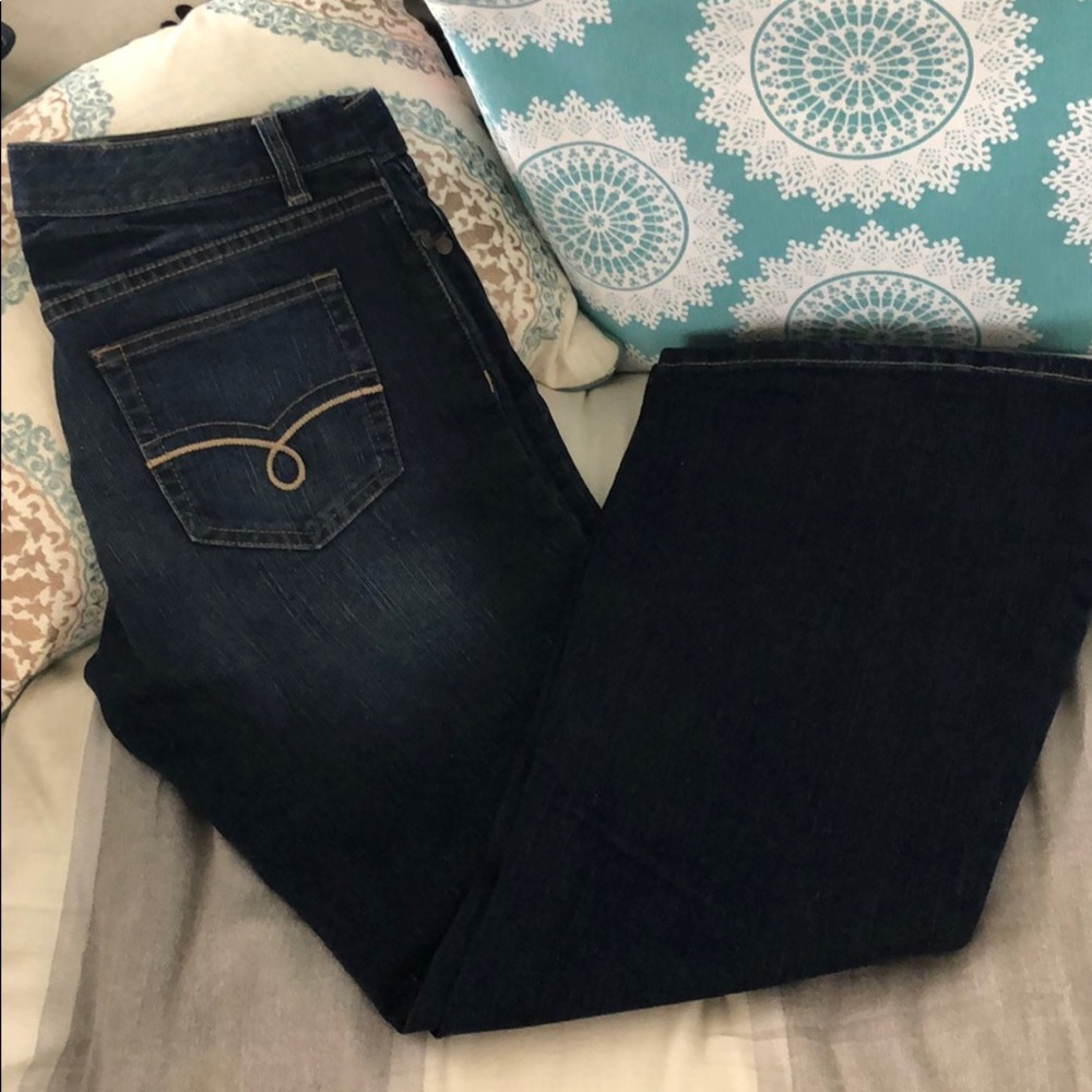 🍁American Rag Flare Jeans
